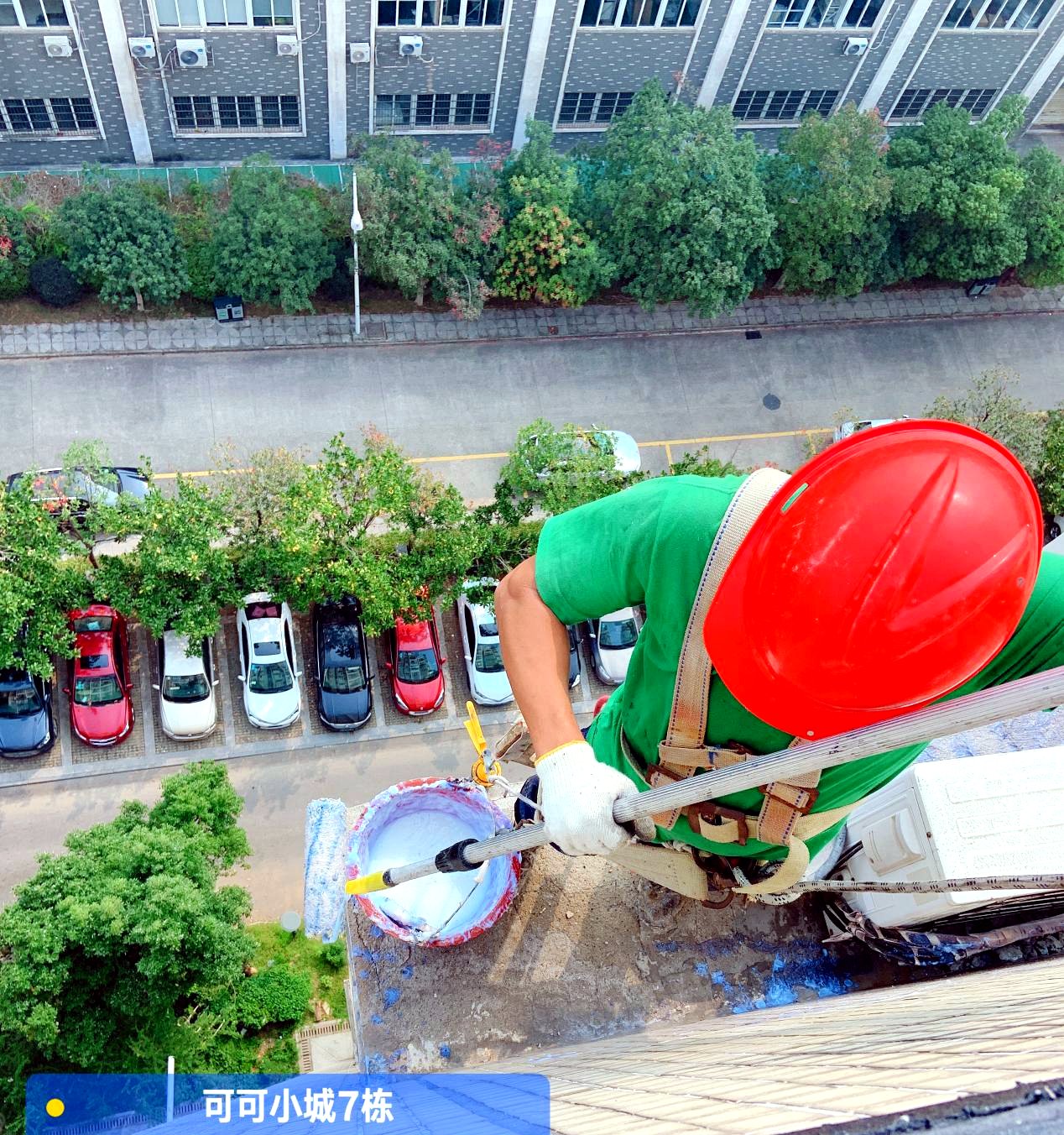 德业建设施工班组屋面作业实拍